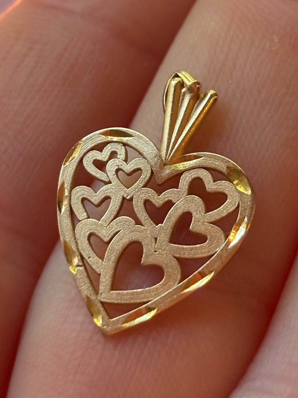 Michael Anthony 14K Yellow Gold Filigree Heart Pendant Charm 0.84g 0.75" Vintage